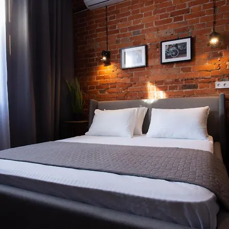 New Studio In The City Center - Kharkivska Naberezhna 3 Экстерьер фото