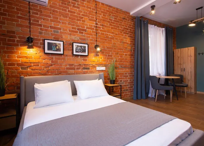 New Studio In The City Center - Kharkivska Naberezhna 3